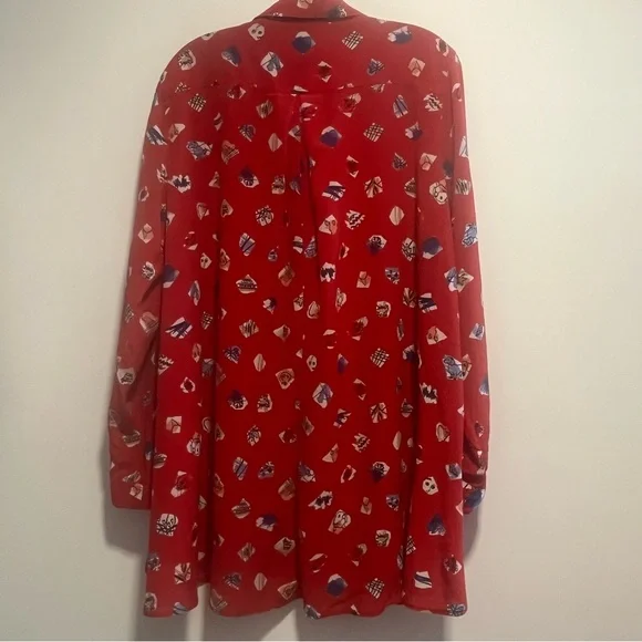 Anthropologie John Mark Silk Dog Print Tunic Playful Artistic Button Front Top - Picture 10 of 13